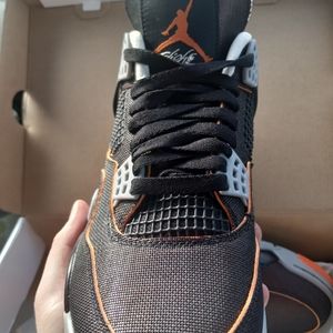 Jordan 4s